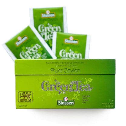 Opakowanie herbaty zielonej Stassen Green Tea otwarte, widoczne saszetki.