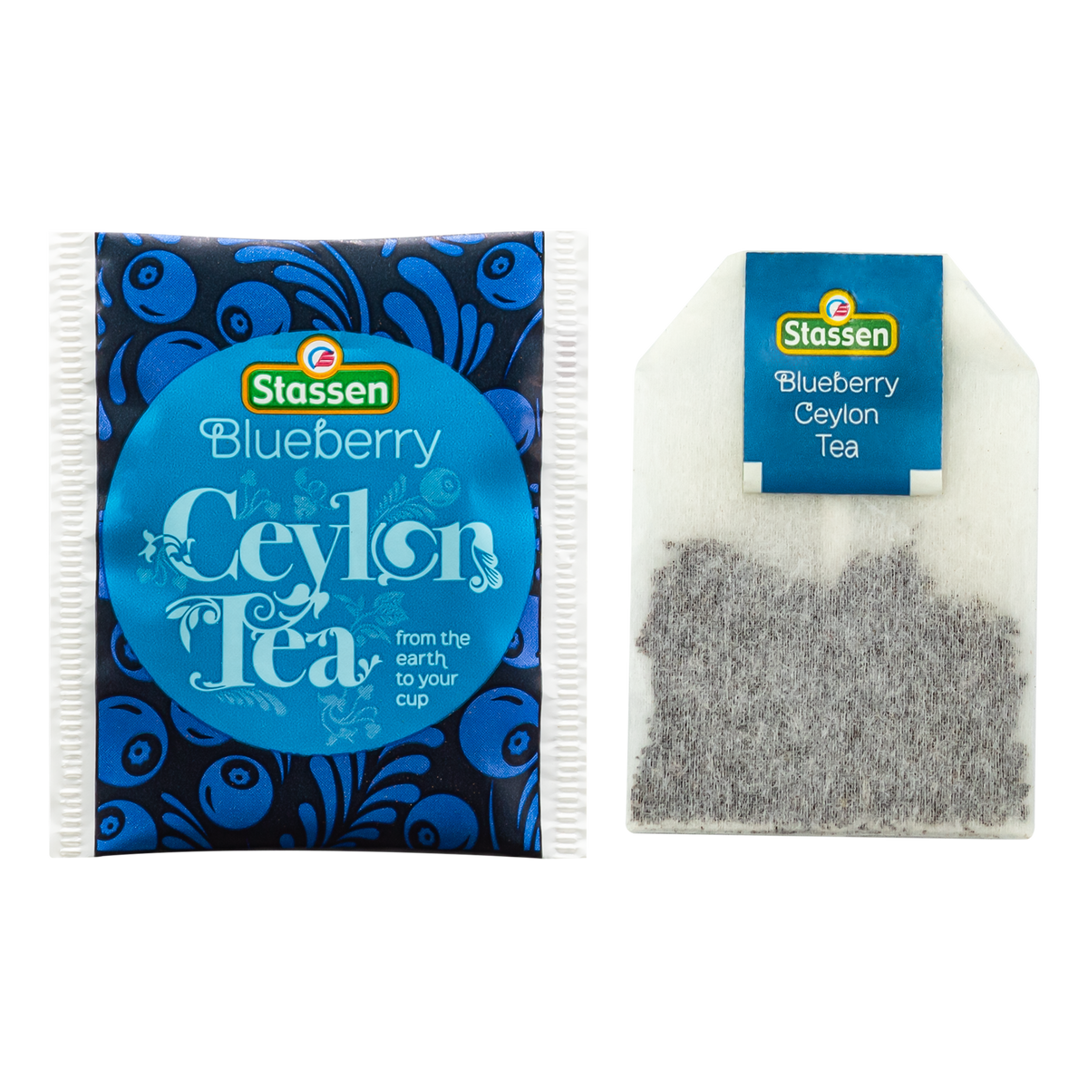 Saszetka i torebka herbaty Stassen Blueberry Tea obok siebie.