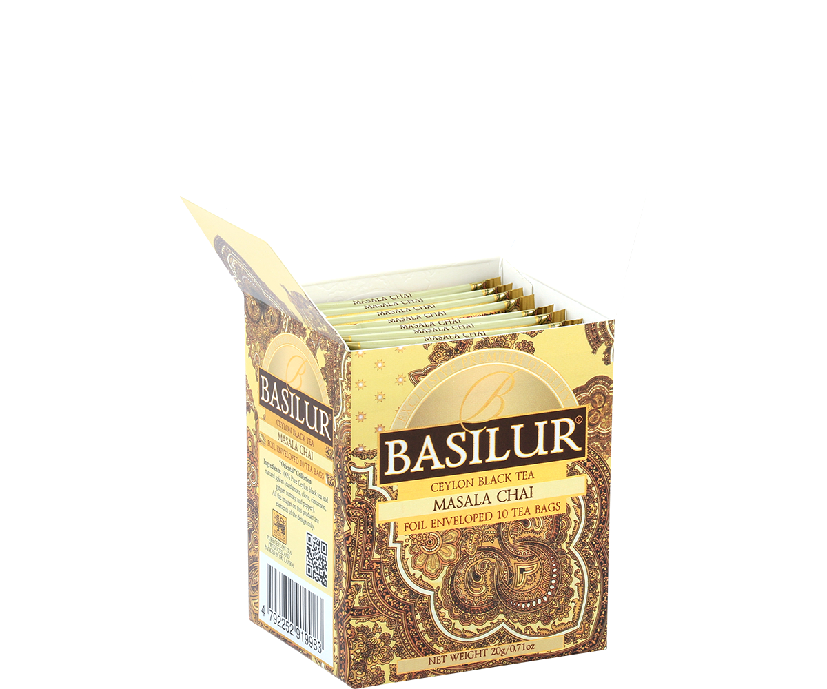 Otwarta paczka Basilur Masala Chai z widocznymi saszetkami w środku.