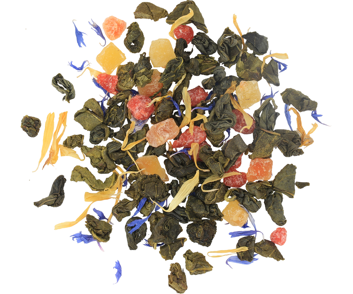 Zbliżenie na liście herbaty Basilur Summer Tea z kawałkami owoców i płatkami kwiatów