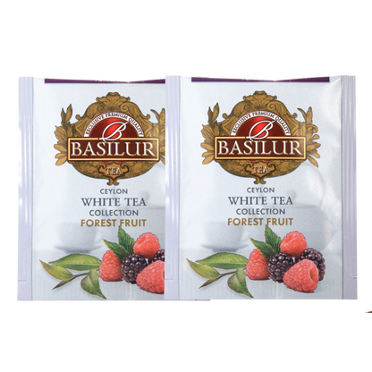 Dwie koperty herbaty Basilur Forest Fruit z dodatkiem maliny.