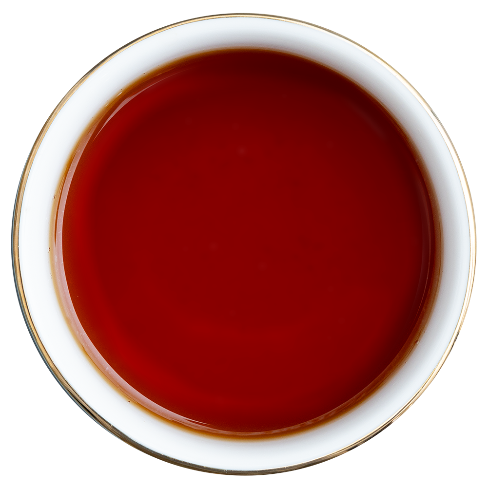 Napar z czarnej herbaty cejlońskiej Basilur Imperial Ceylon Orange Pekoe w filiżance