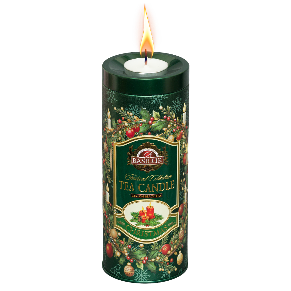 Ciemnobursztynowy napar herbaty Basilur Tea Candle Green w białej filiżance