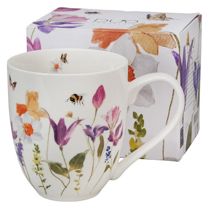 Kubek porcelanowy XXL May 1000 ml z kwiatowym wzorem i motylami na bialym tle
