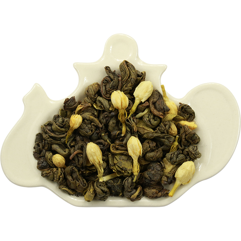 Liście herbaty Basilur Jasmine Tea z kwiatami jaśminu – zielona herbata cejlońska o kwiatowym aromacie.